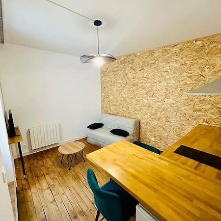 Studio Aurillac Luaran gambar